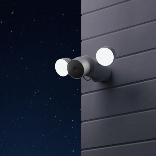nest cam with flood light