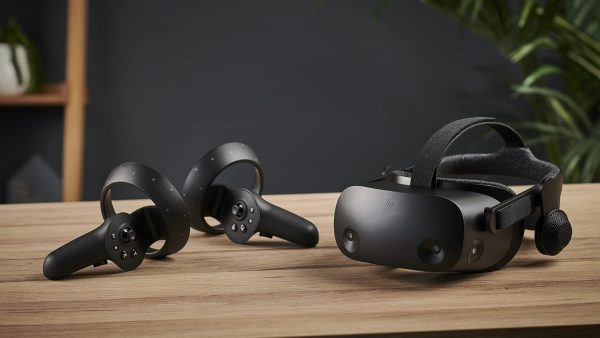 HP Windows Mixed Reality Headset with Controllers – Black – VR Headset