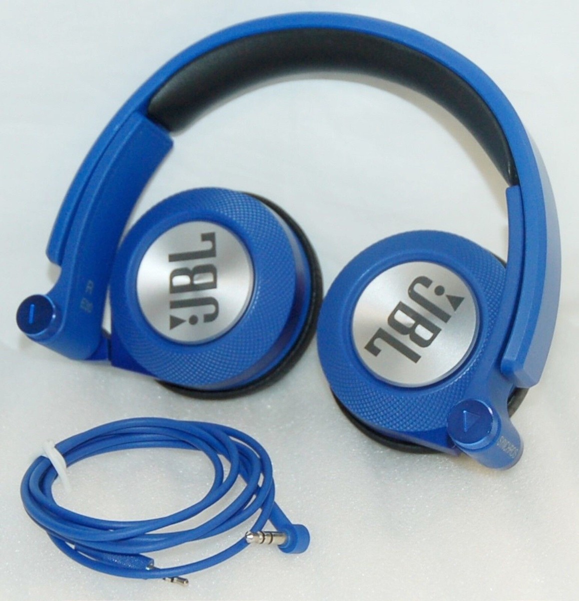 JBL SYNCHROS E30 On ear headphone BLUE